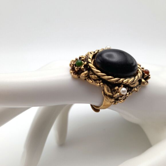Vintage Black Lucite Cabochon Brass Ring Adjustable Size 7 - Picture 2 of 12